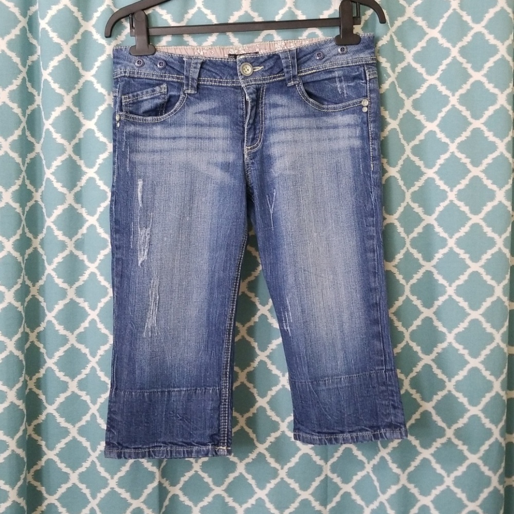 Sequin Hearts Capri Jeans Size 13